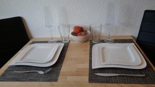 Stilvolle 2-Zimmer-Wohnung - Tram vor der Tür - Parkplatz - Rainshower - Nähe Universität - 3