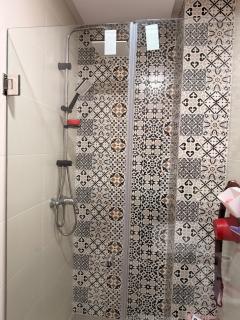 Comfortable 2-bedroom apartment, beach within walking distance - 3