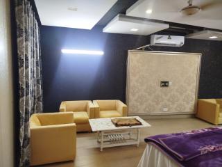 Grand Orchard One Hotel - 8