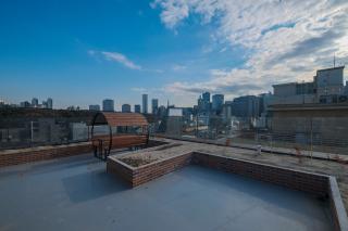 Gangnam Seolleung 5min, New Premium 2BR, 2 Queens, Rooftop, Gym - 3