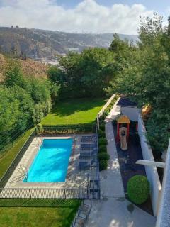 Departamento equipado de 2 Dormitorios , 2 baños y estacionamiento privado - - 5