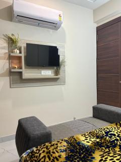 Purna Viraam Tapovan - 6