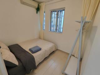 New! Spacious Quiet 3RM 1BATH Near Speedrail - 5