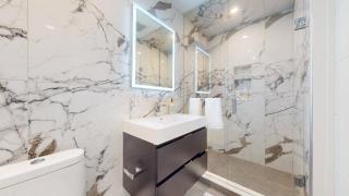 5 Bedroom Luxury Spa Escape with Pool & Jacuzzi - 1