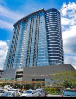 Minimalist 1BR Condo with NETFLIX at AEON TOWERS near Abreeza Mall by Rico - 9