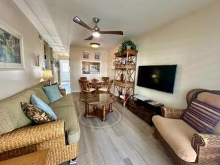 Beautiful Downtown Truman Annex Condo - 7
