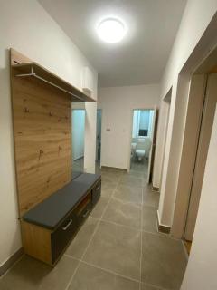 Welcome to our holiday home in Sutomore - 4