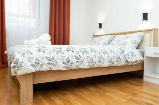 Two-Bedroom Apartment Near City Center with Private Parking - 7