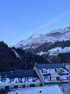 Votre petit cocon, à 2min du centre et des télécabines, vue montagne - 2