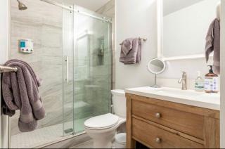 The Lodge Life Updated 2 and Loft in the heart of town - 6