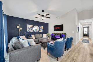 Coastal Getaway with Fire Pit and Games - Pet Friendly - 4