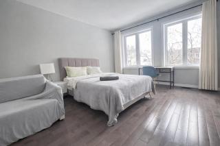 Quiet Private Master Suite w Ensuite Great Value - 4