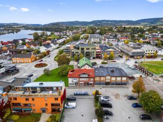 Konsul Moes Gate 4 - 5