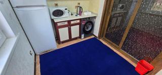 1 2 3 4 and 5 rooms Apartments with kitchen and private bathroom and WC - 2