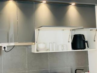 Rivieira Apartments - 8