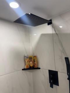 Stylish 2Bedroom Basement Suite in Oakwood Village - 9