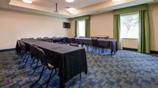 Best Western Plus Carrizo Springs Inn & Suites - 6