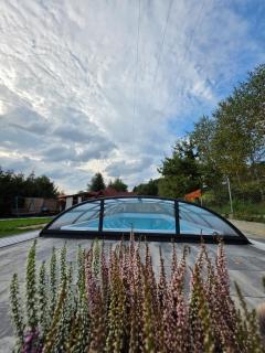 Domek z kominkiem i jacuzzi - 8