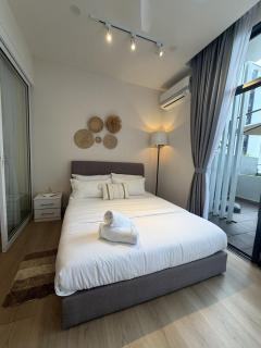 The Shore City Centre l Seaview Studio with Balcony - 8