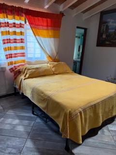 House 3 blocks from downtown - 2