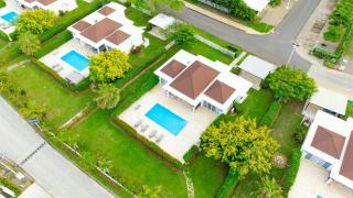 Luxury 2BR Villa next to Santa Fe - 3