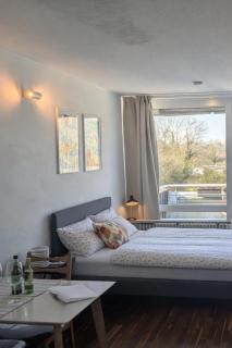 Sunny Seaside Apartment Kiel - 8