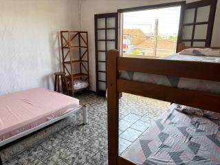 Amplo apartamento próximo ao mar, Praia de Leste - 2