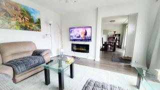 Richview Gardens Suite, 3-bdr - 8