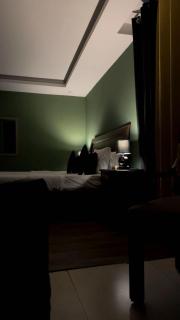 The Minimalistic Studio by sukun Gold crest Mall - 9