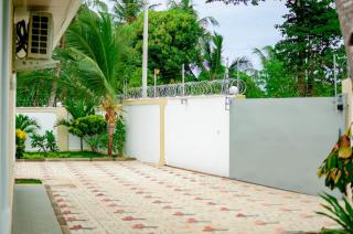 Shikari Luxville - 3