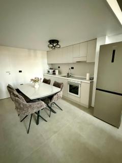 Royal Loft Residence - 8