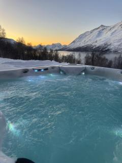 LyNora Lodge near Lyngen Alps, Skjervøy & Storslett - 1