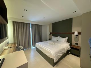 Coral Beach Hotel & Spa - 8