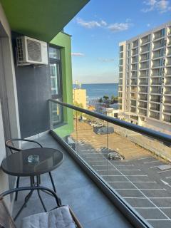 Alezzi Fancy by the Beach Pool and Spa - 9