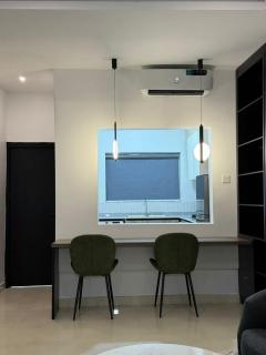 Minimal Luxe 2 bedroom Apartment - 0
