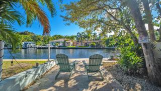 Later Gator - Pool - Canal - Wilton Drive - 7