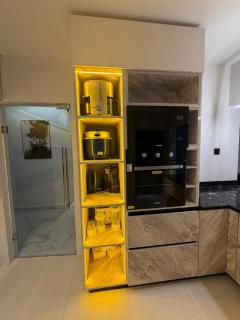 Abby's Villa - Newly Built Luxury Home - 8