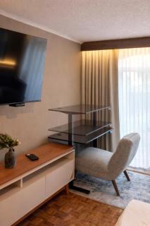 Miranthia Hotel Business and family - 5