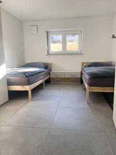 Gästehaus Wain I Monteur- & Ferienwohnung für 5 I 2 SZ I Terrasse I Parkplatz I WLAN - 8