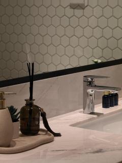 Palace Dubai Creek Harbour Residences Skyline Apartment - 7