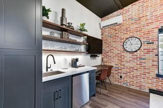 The Brick & Beam Boutique Hotel - 8