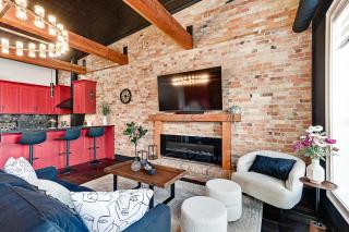 The Brick & Beam Boutique Hotel - 4