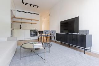 Blueground Old North Renovated Balcony TLV-39 - 7