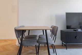 Blueground Old North Renovated Balcony TLV-39 - 4