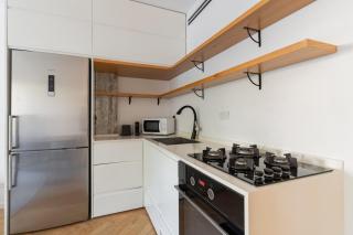 Blueground Old North Renovated Balcony TLV-39 - 3