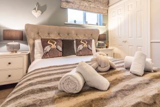 Chester City Apartments with free parking - 4