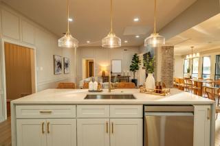 Lakefront Luxe 7BR 6Bath Home with Pool & Hot Tub - 1