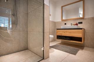 BLACKSTYLE - AlpenLuxus Collection - 3