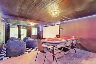 Luxurious Event-Friendly 6BR 3B Villa with Hot Tub - 6