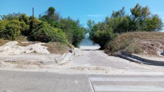 200 mts from the beach Equipped for 6 people Minimum 7 days - 2